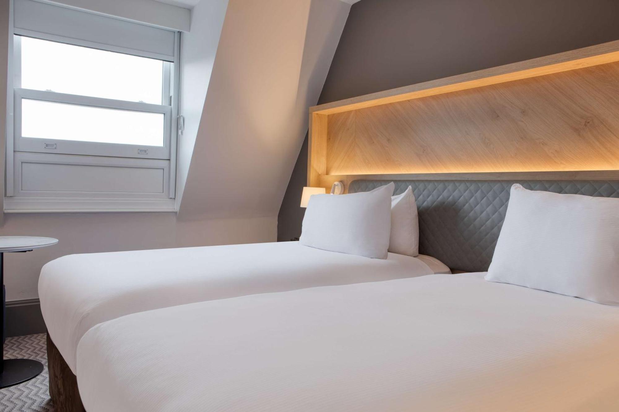 Hilton Hotel 4*